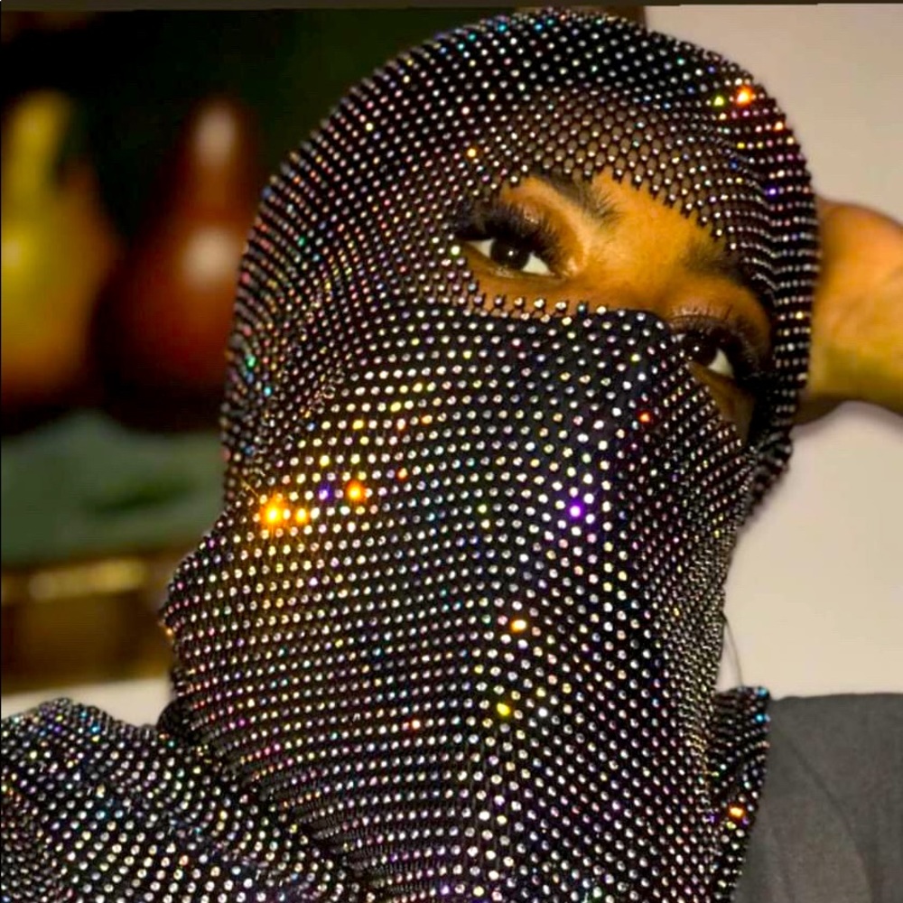 Sparkly face cover